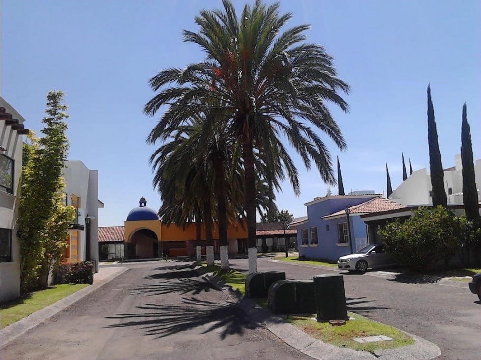 SE RENTA CASA EN FRACC PRIVADO DE QUERÉTARO - 1