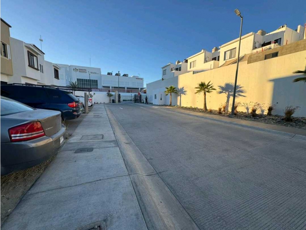 SE RENTA CASA EN PRIVADA TERRAMAR