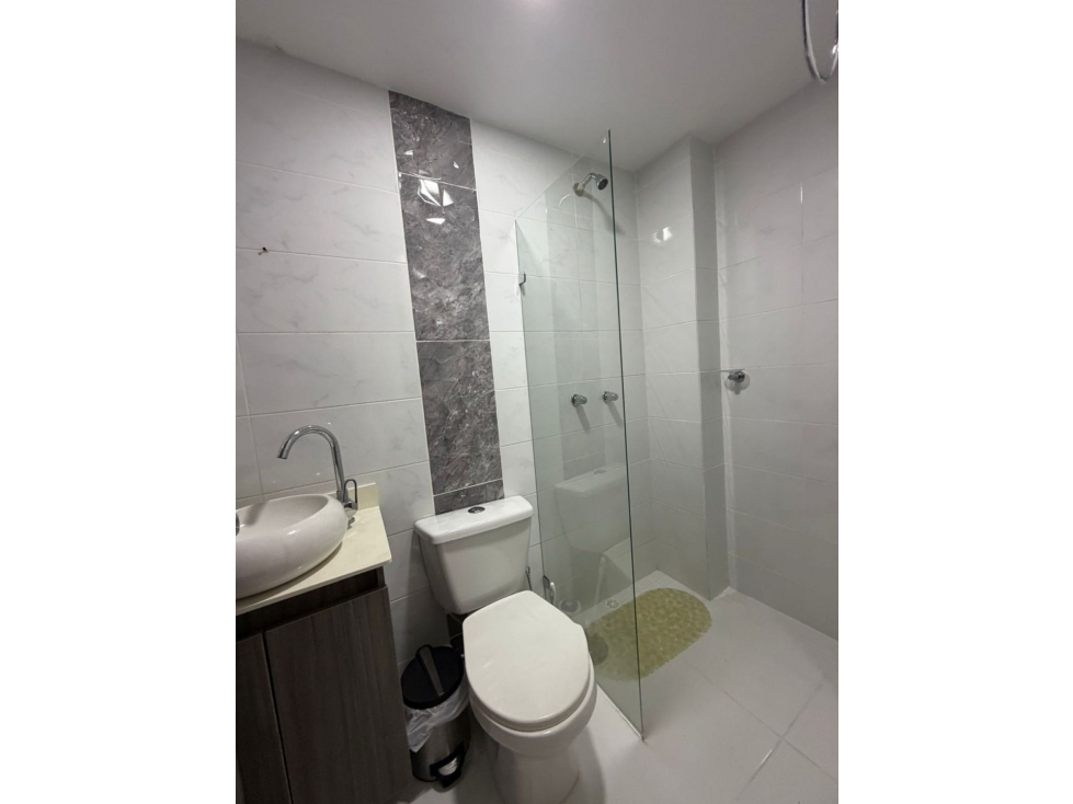 Arriendo - venta apartamento amoblado conquistadores — foto 5
