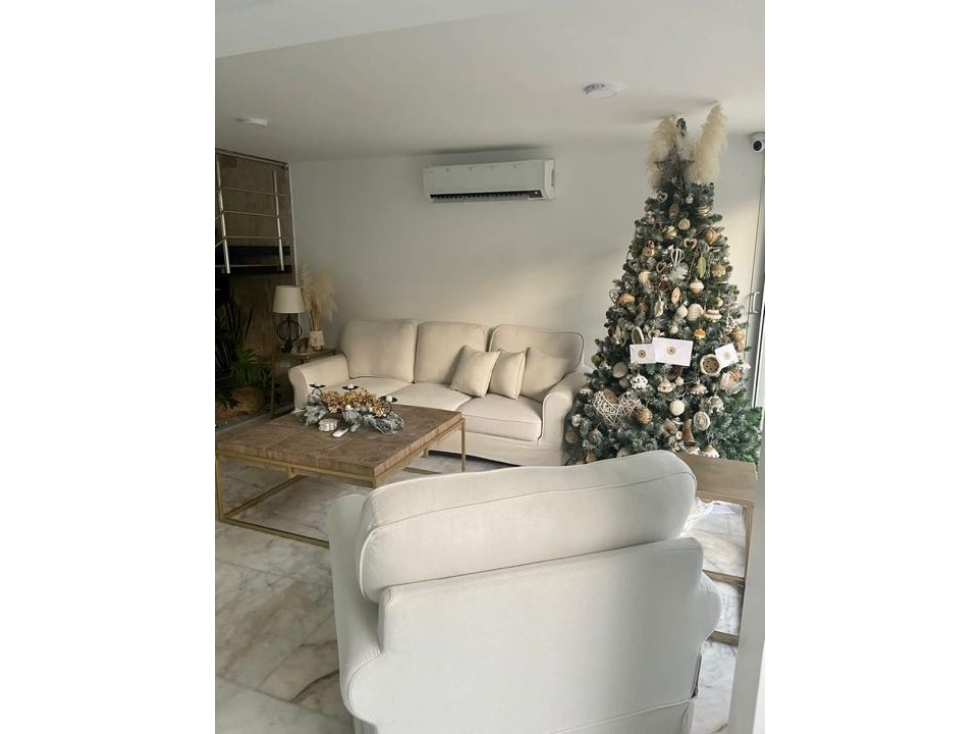 SE RENTA O SE VENDE CASA EN LA CASTELLANA - 3