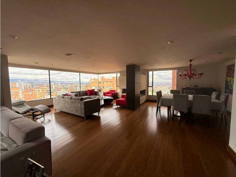 SE RENTA O VENDE APARTAMENTO EN CHICÓ ALTO 204 m²