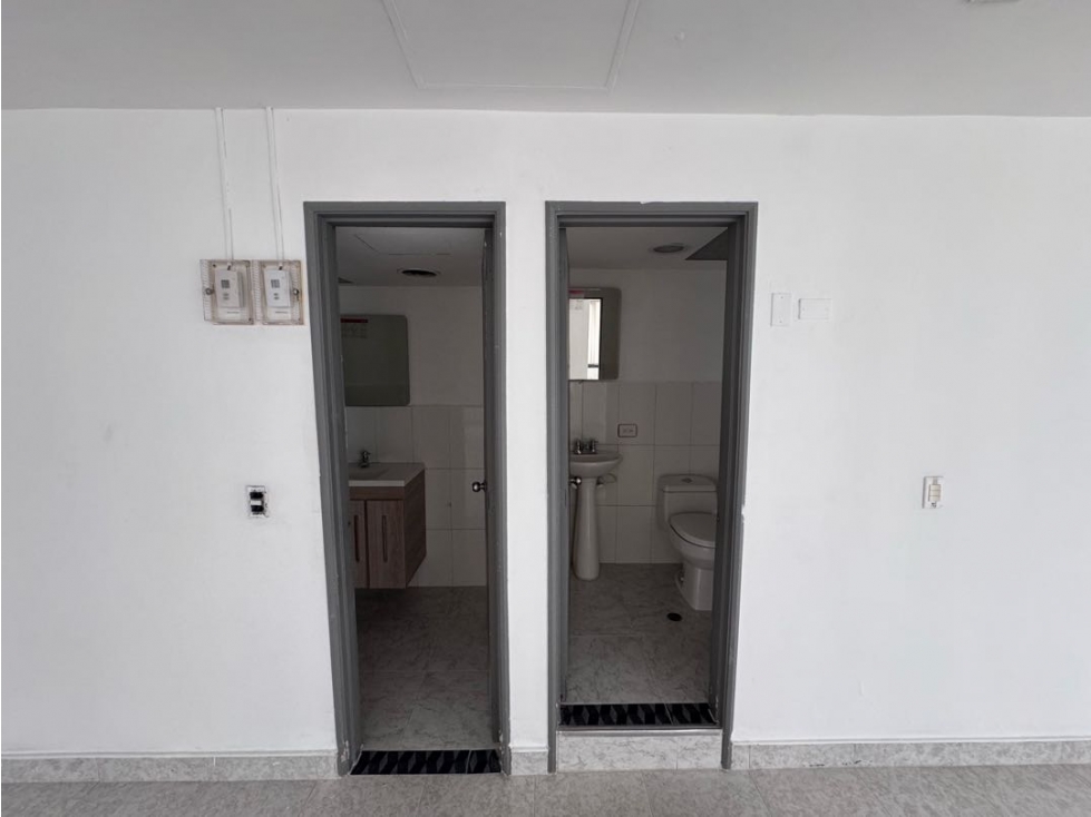 Se renta o vende oficina en la Milla de Oro El Poblado — foto 5