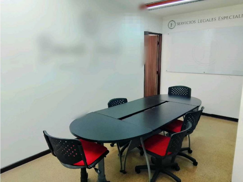 Se renta oficina, excelente ubicación en la glorieta de Turín Pereira - 3