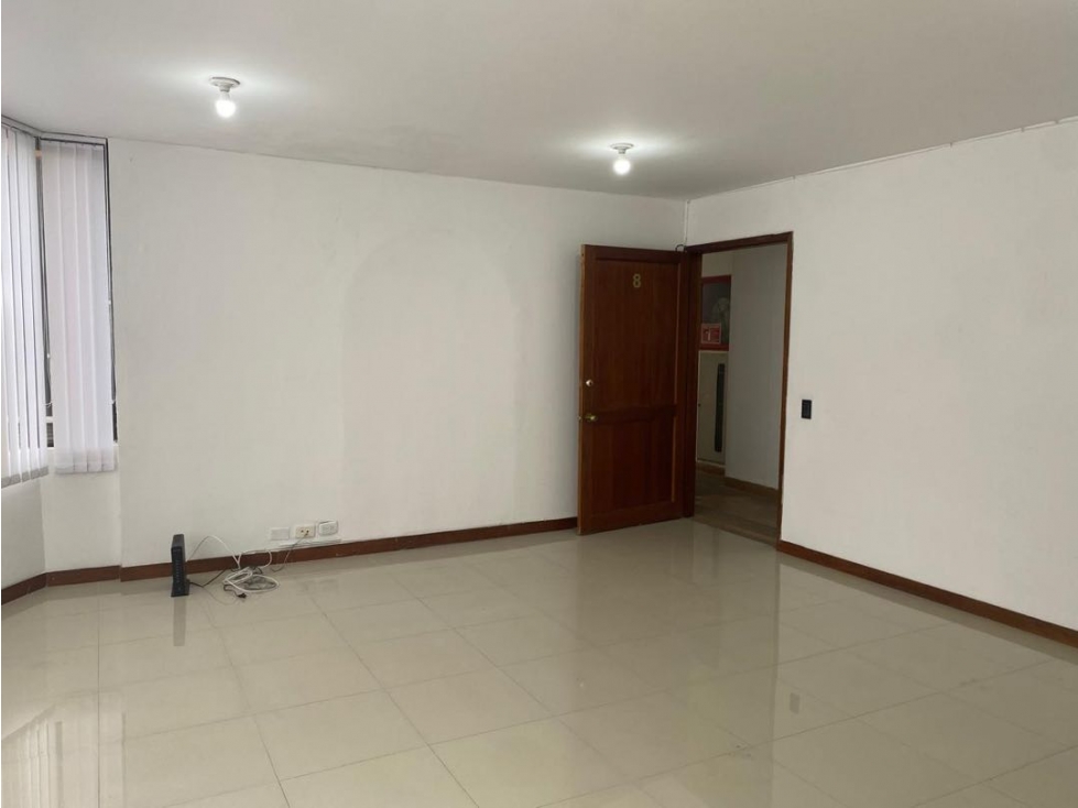 Se renta oficina Pinares Pereira - 2