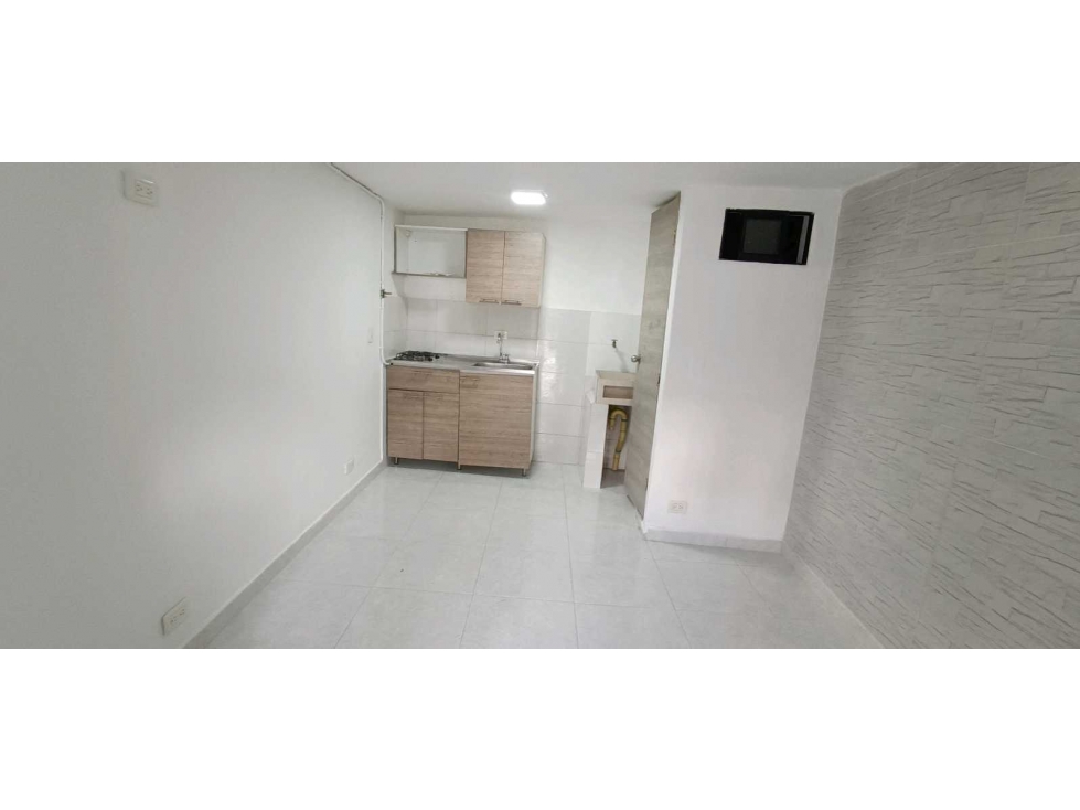 APARTAESTUDIO O LOCAL EN VENTA EN CAMPO VALDES MEDELLIN — foto 5