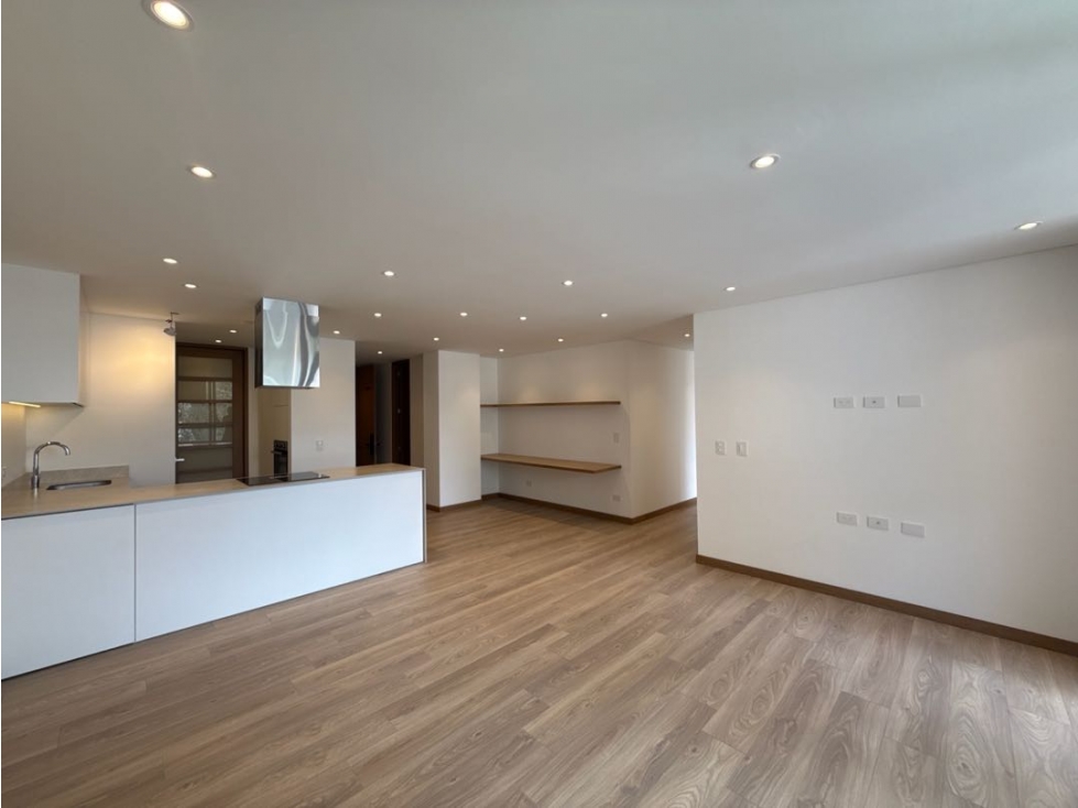 Se vende apartamento en Santa Paula para estrenar