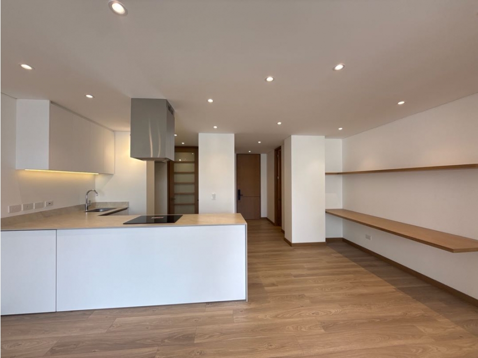 Se vende apartamento en Santa Paula para estrenar — foto 2