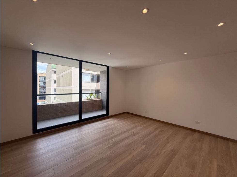 Se vende apartamento en Santa Paula para estrenar — foto 5