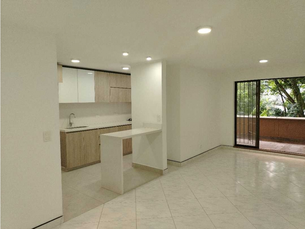 SE VENDE APARTAMENTO EN EL POBLADO PROVENZA
