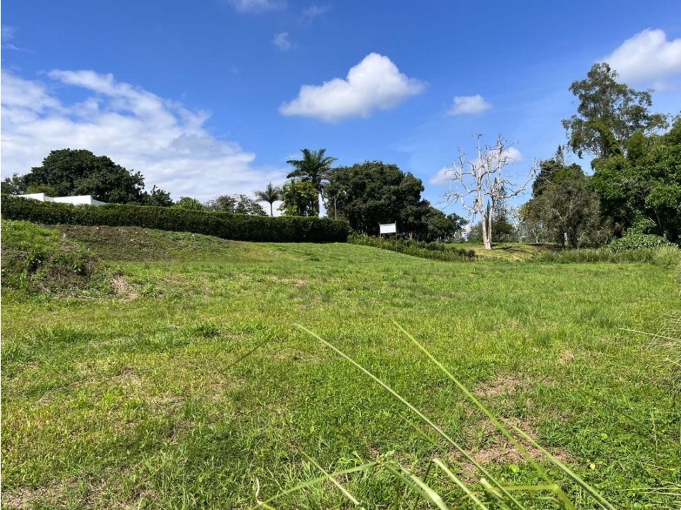 SE VENDE LOTE LINDANDO CON EL CLUB CAMPESTRE CONJUNTO CERRADO — foto 4