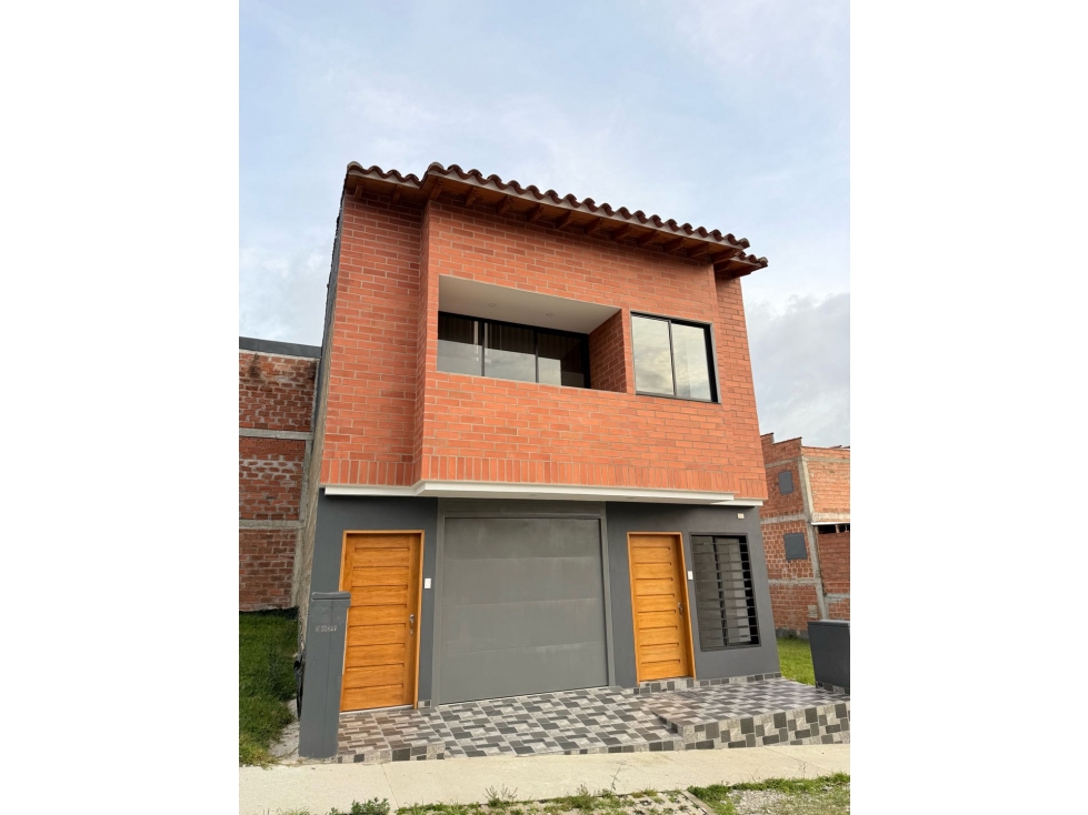 Se vende 2do piso + mansarda en Reserva del Carmen — foto 2