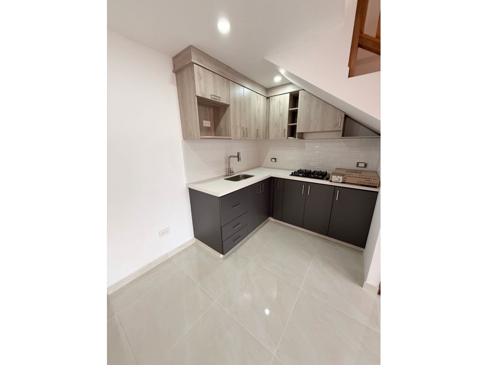 Se vende 2do piso + mansarda en Reserva del Carmen — foto 5
