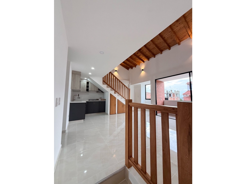 Se vende 2do piso + mansarda en Reserva del Carmen — foto 6