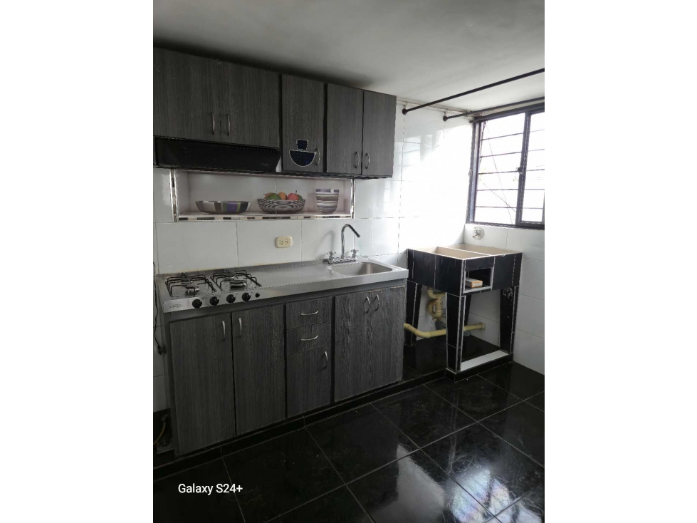 SE VENDE 4 PISO APARTAMENTO EN CHIMINANGOS 1