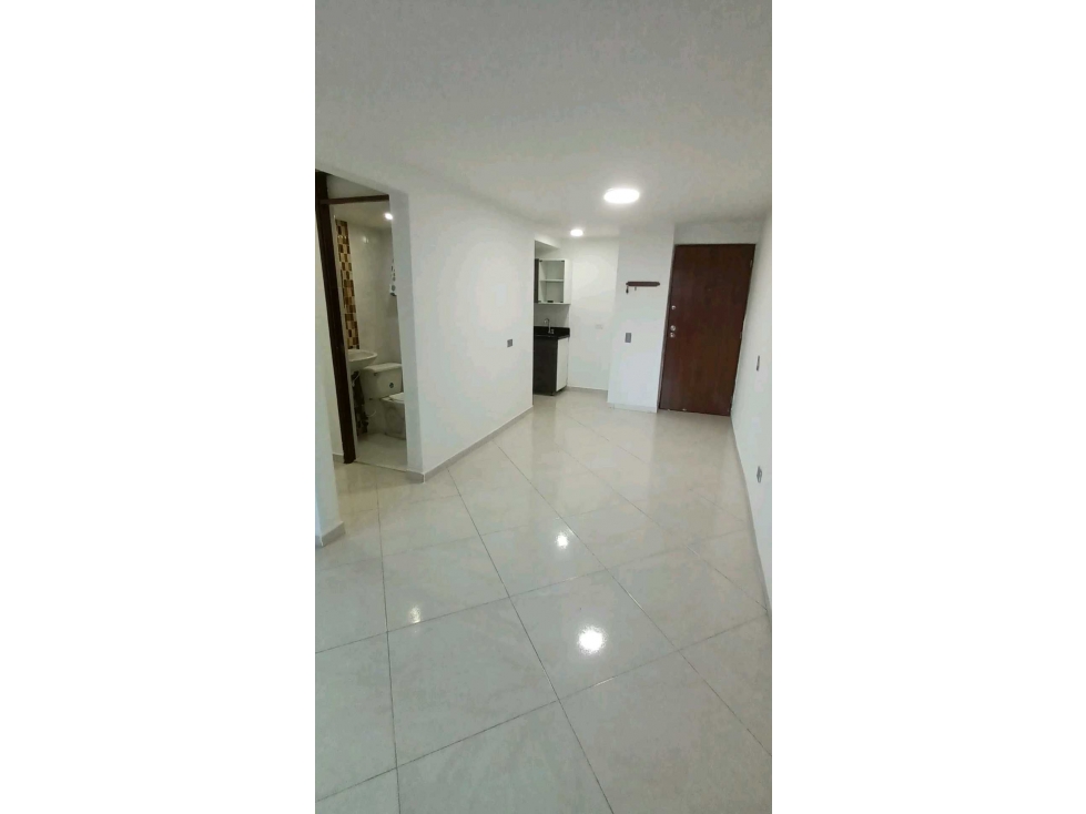 SE VENDE O ARRIENDA APARTAMENTO EN BELLO VILLAS DEL SOL — foto 2