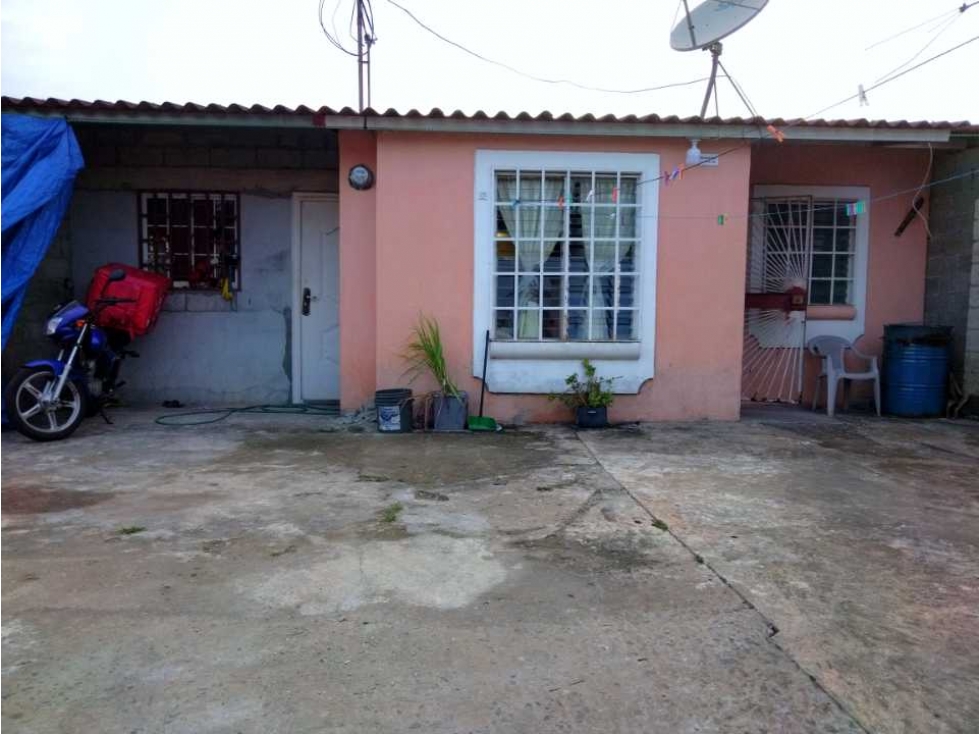 Se Vende Amplia casa de esquina en Tocumen Buena Vista
