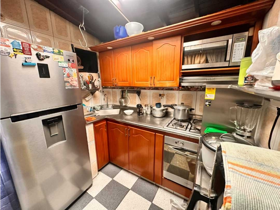 SE VENDE AMPLIA CASA EN CASTILLA CERCA AL COLEGIO EL ROSAL — foto 5