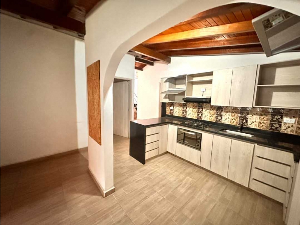 SE VENDE AMPLIA CASA EN COPACABANA LA ASUNCIÓN CERCA DEL PARQUE PRINCI — foto 5