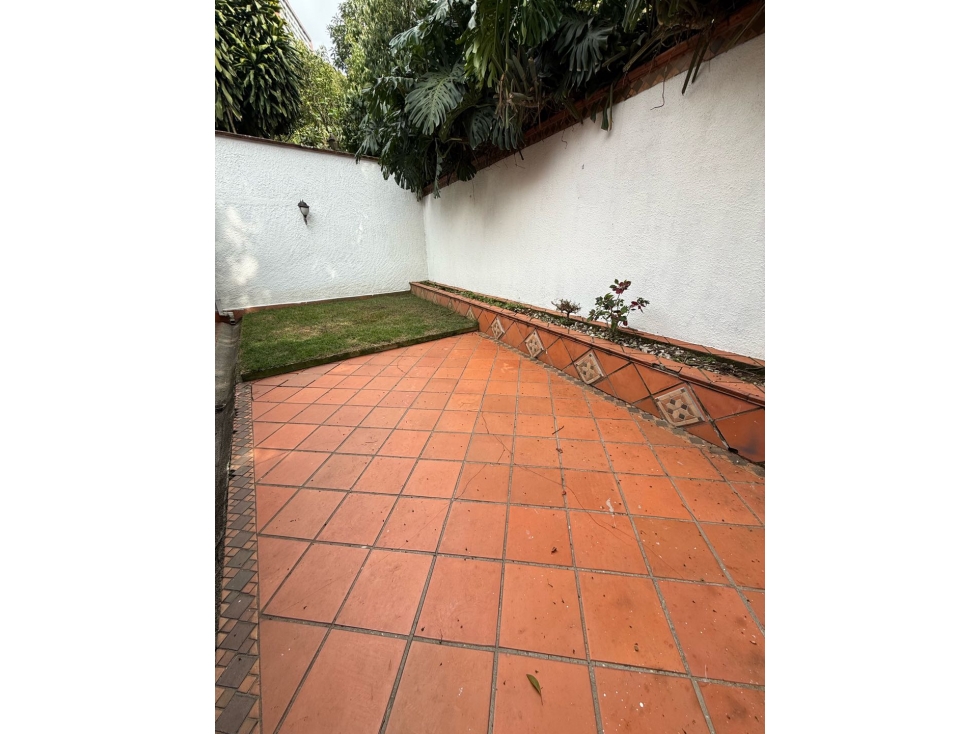 SE VENDE AMPLIA CASA EN ENVIGADO CERCA AL CC CITY PLAZA — foto 6