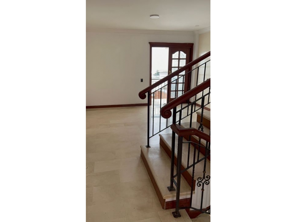EN VENTA AMPLIA CASA EN SECTOR ALAMOS PEREIRA — foto 6
