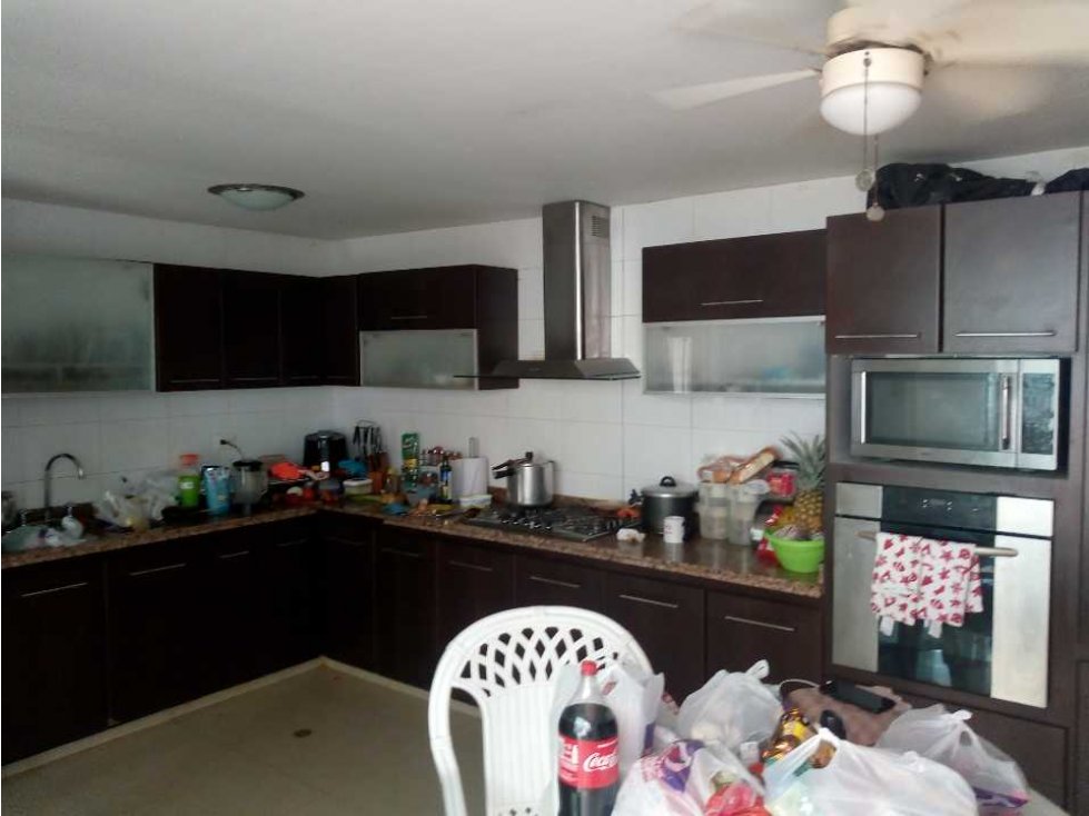 SE VENDE AMPLIA CASA EN VILLA SANTOS - 4