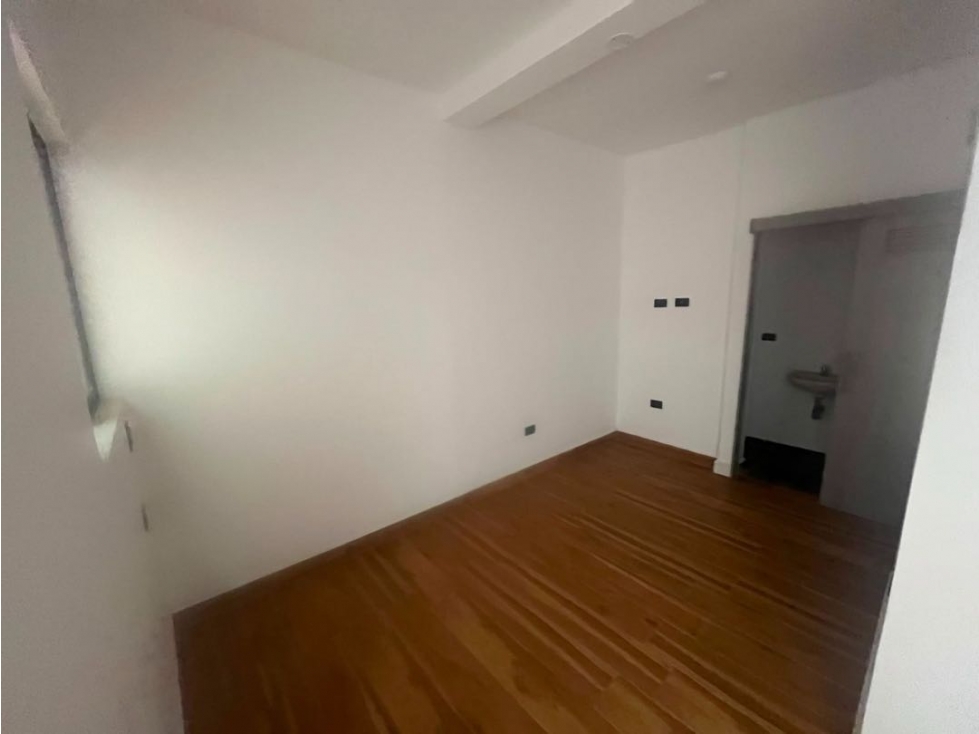 ¡SE VENDE AMPLIA PROPIEDAD DE 203 MÂ² EN LAURELES! 6 ALCOBAS, 4 PATIO — foto 5
