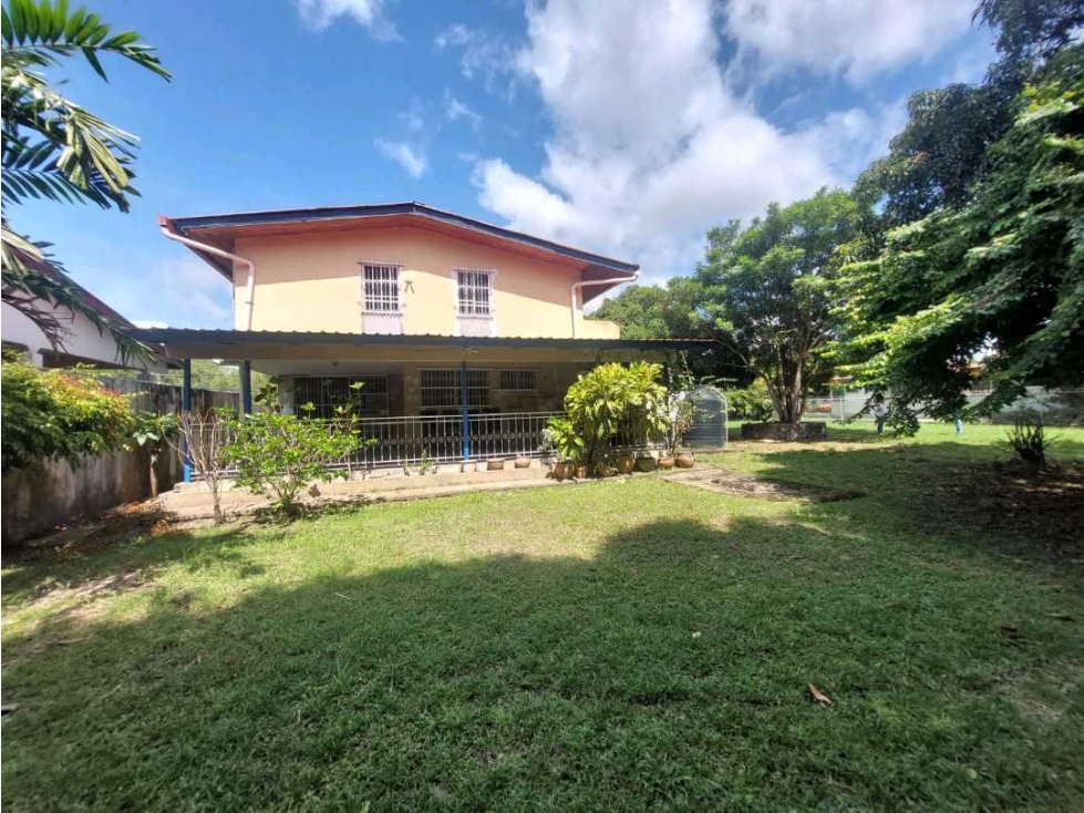Casa en venta en Penonomé amplia. — foto 2