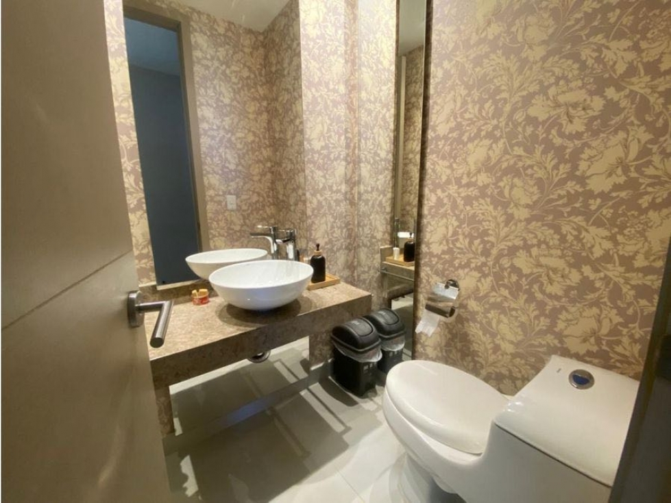 SE VENDE AMPLIO APARTAMENTO EN EL PORTAL DE GENOVES — foto 6