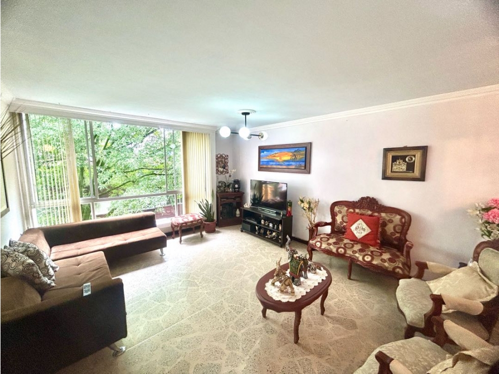 SE VENDE AMPLIO APARTAMENTO EN MANILA POBLADO — foto 5