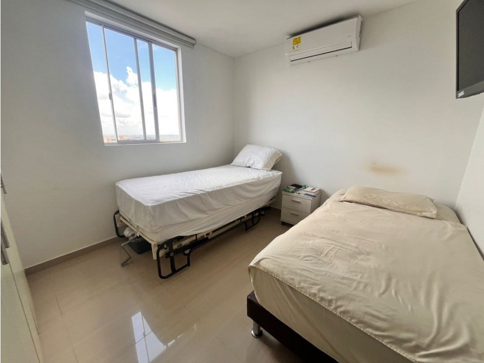 SE VENDE AMPLIO APARTAMENTO EN CIUDAD JARDÍN - 6