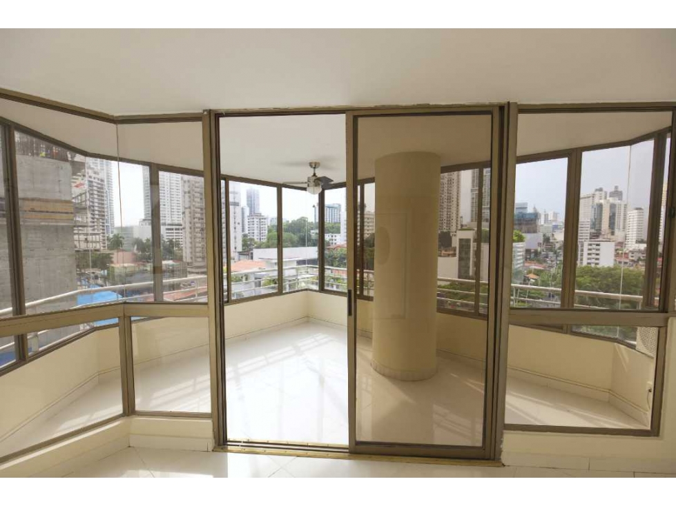 Se Vende Amplio Apartamento en PH Tower One Bella Vista - Marbella — foto 3