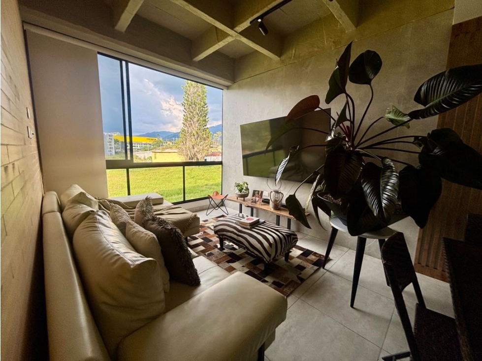 SE VENDE AMPLIO APARTAMENTO EN LA AV CENTENARIO — foto 2