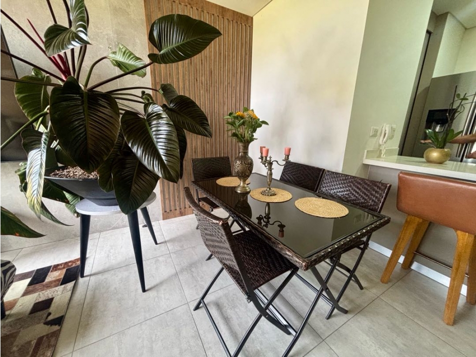 SE VENDE AMPLIO APARTAMENTO EN LA AV CENTENARIO — foto 3