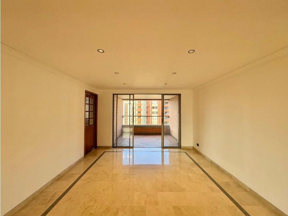 SE VENDE AMPLIO APT EN SECTOR DE ALTA VALORIZACIÓN - BALSOS (POBLADO) — foto 4