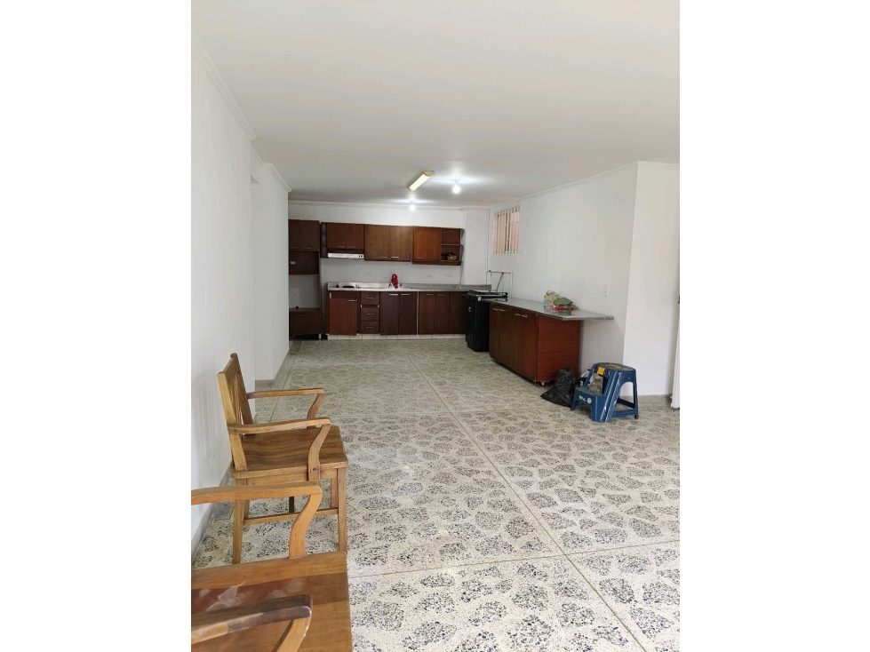 SE VENDE AMPLIO APTO EN SAN JOAQUÍN CERCA A SAN JUAN LA 65. — foto 5