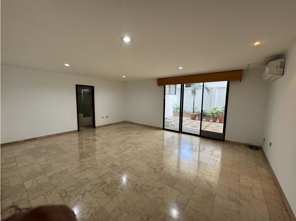 Se vende amplio departamento en la Torre Olivos 1 en Guayaquil — foto 5