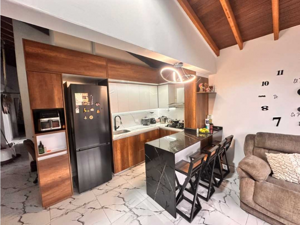 SE VENDE AMPLIO Y BONITO APARTAMENTO EN BELLO ANDALUCÍA CERCA DEL PARQ — foto 5