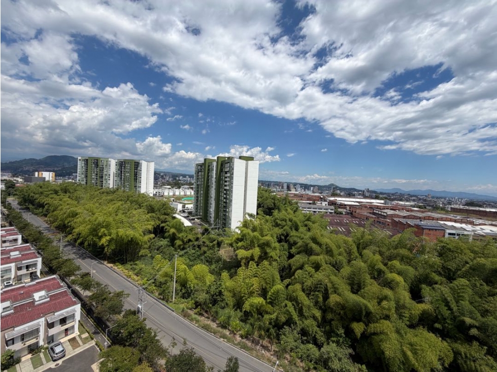 SE VENDE AMPLIO Y COMODO APARTAMENTO EN CONJUNTO DE DOSQUEBRADAS — foto 3