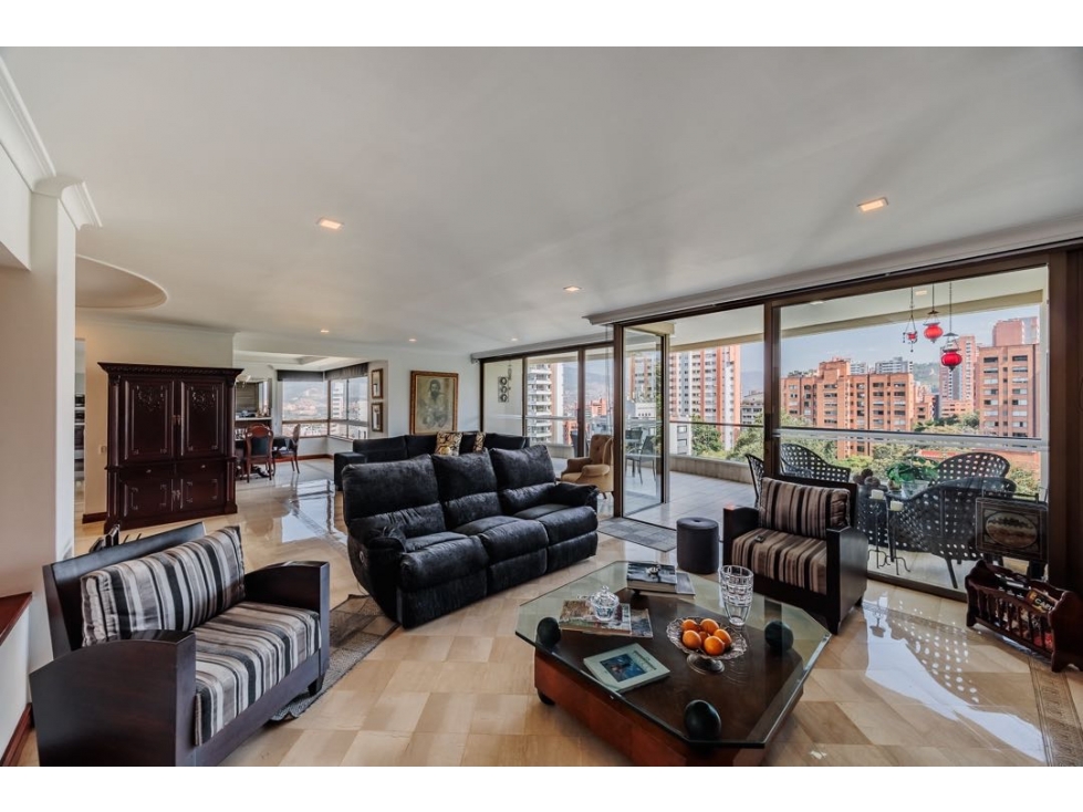 Se vende Amplio y Luminoso Apartamento Tradicional. Loma Los Gonzalez — foto 3