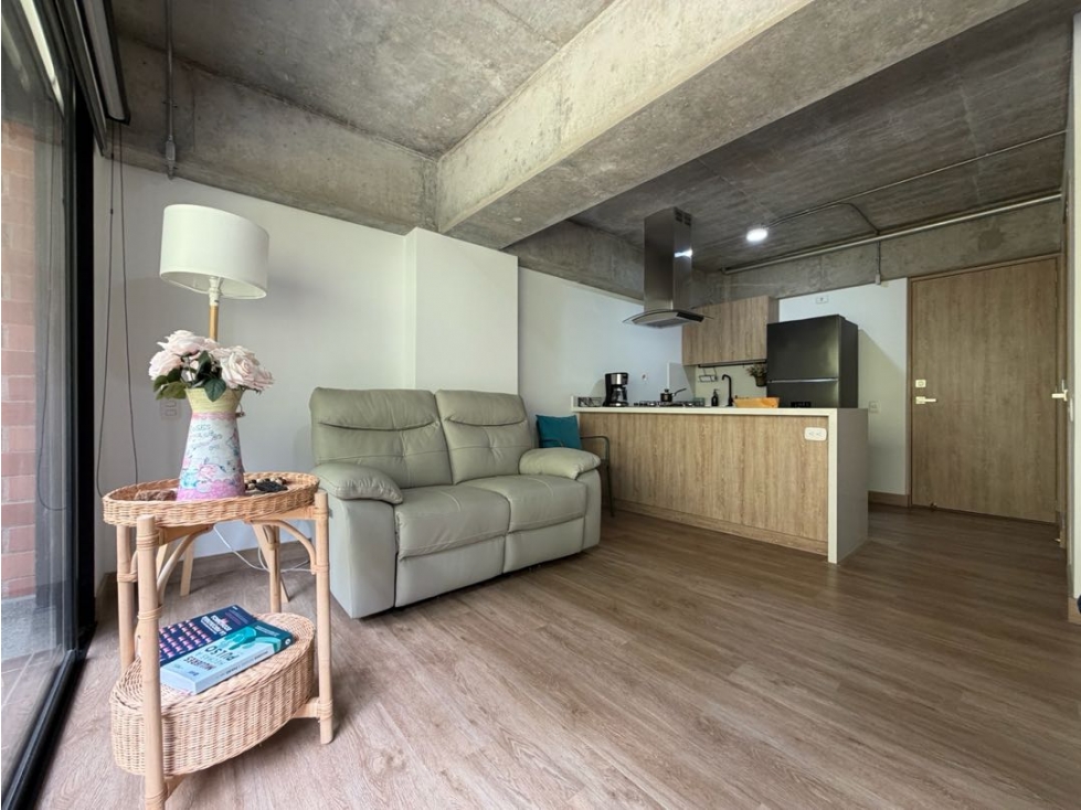 Se Vende Aparta- Loft en el Retiro, amoblado