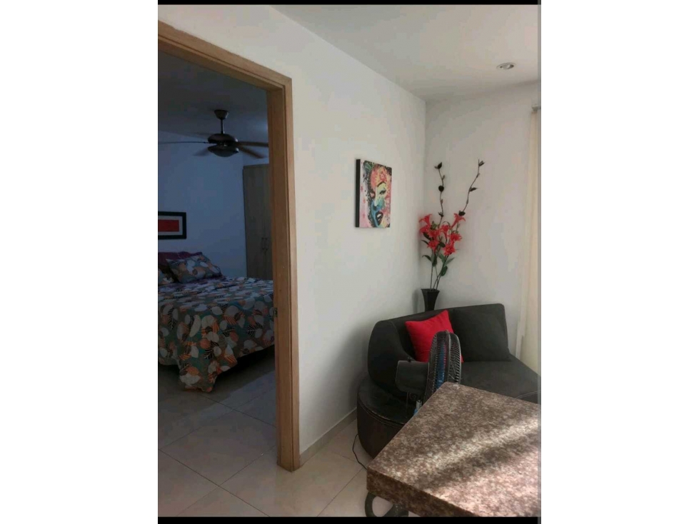 SE VENDE APARTAESTUDIO CERCA A CLINICA DE LOS MAESTROS — foto 3
