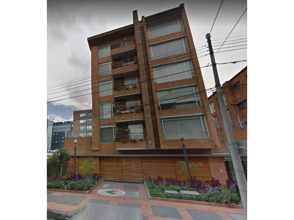 SE VENDE APARTAESTUDIO EN CHICO NORTE. P