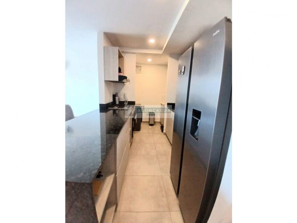 SE VENDE APARTAESTUDIO EN EL PORTAL DE GENOVES — foto 2
