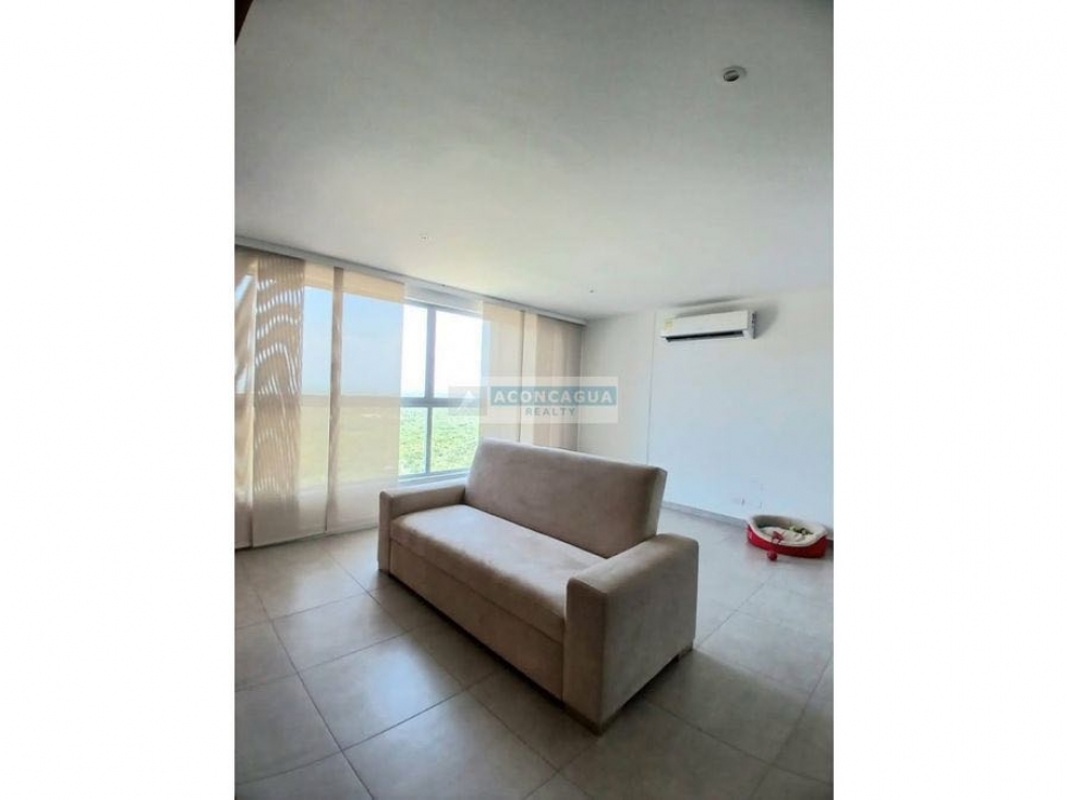 SE VENDE APARTAESTUDIO EN EL PORTAL DE GENOVES — foto 4
