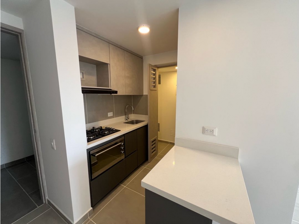 SE VENDE APARTAESTUDIO EN LA AVENIDA CENTENARIO ARMENIA — foto 2