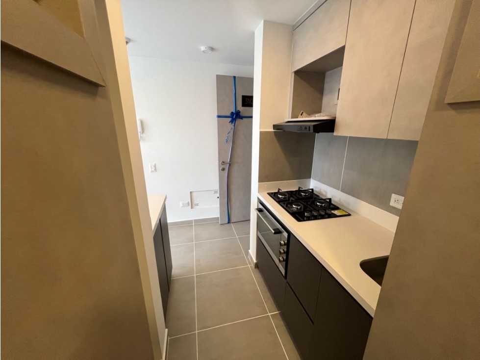 SE VENDE APARTAESTUDIO EN LA AVENIDA CENTENARIO ARMENIA — foto 3