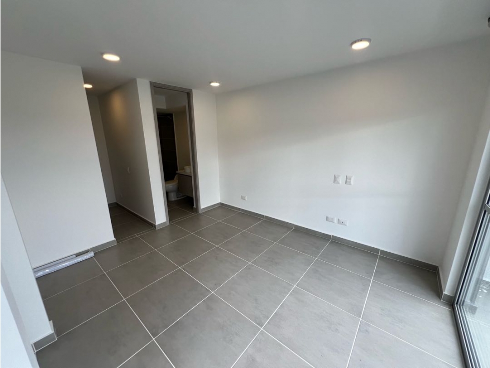 SE VENDE APARTAESTUDIO EN LA AVENIDA CENTENARIO ARMENIA — foto 5