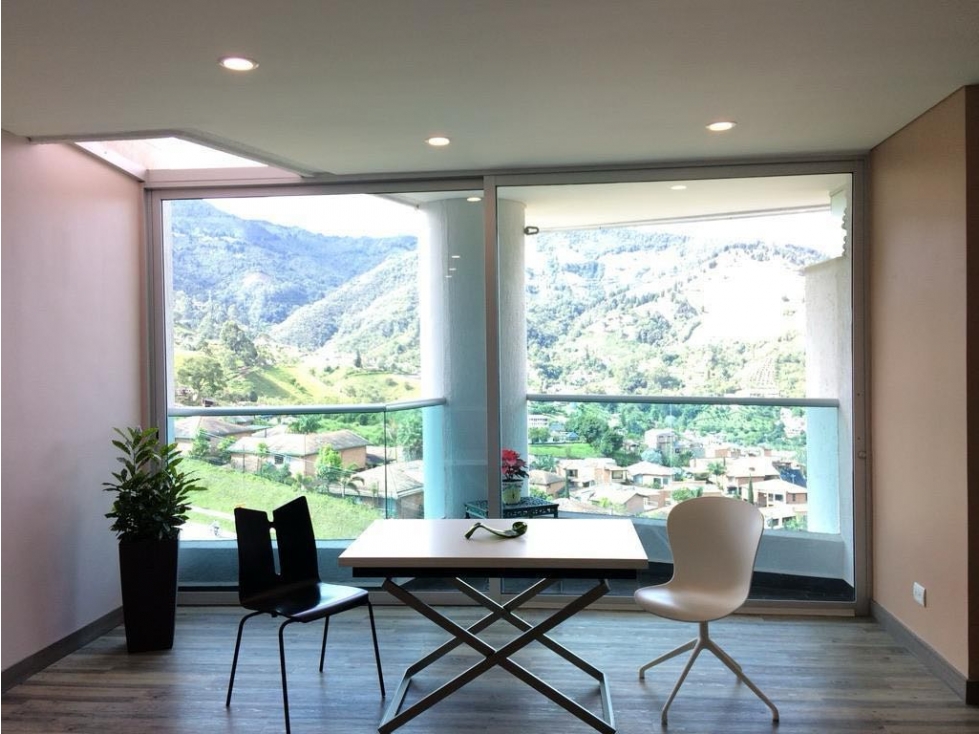 SE VENDE APARTAESTUDIO EN SABANETA SECTOR LAS LOMITAS