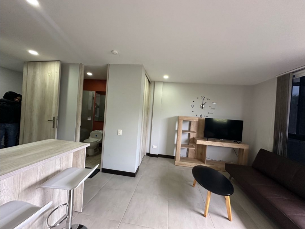 SE VENDE APARTAESTUDIO LOFT AMOBLADO EN LA CASTELLANA ARMENIA — foto 6