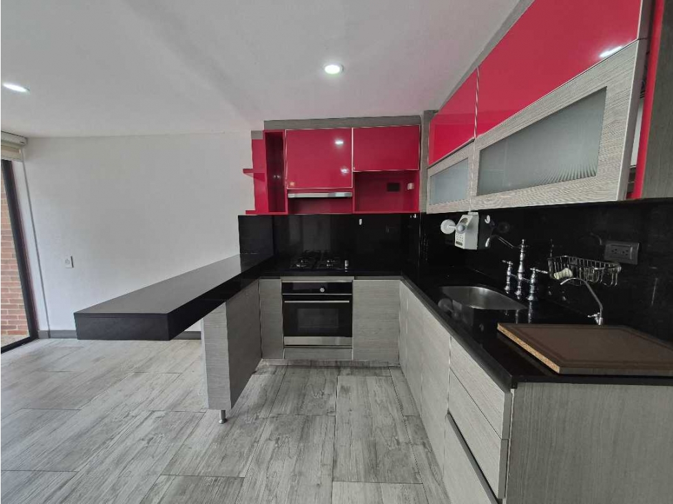 SE VENDE APARTAESTUDIO REMODELADO EN SANTA BIBIANA — foto 5